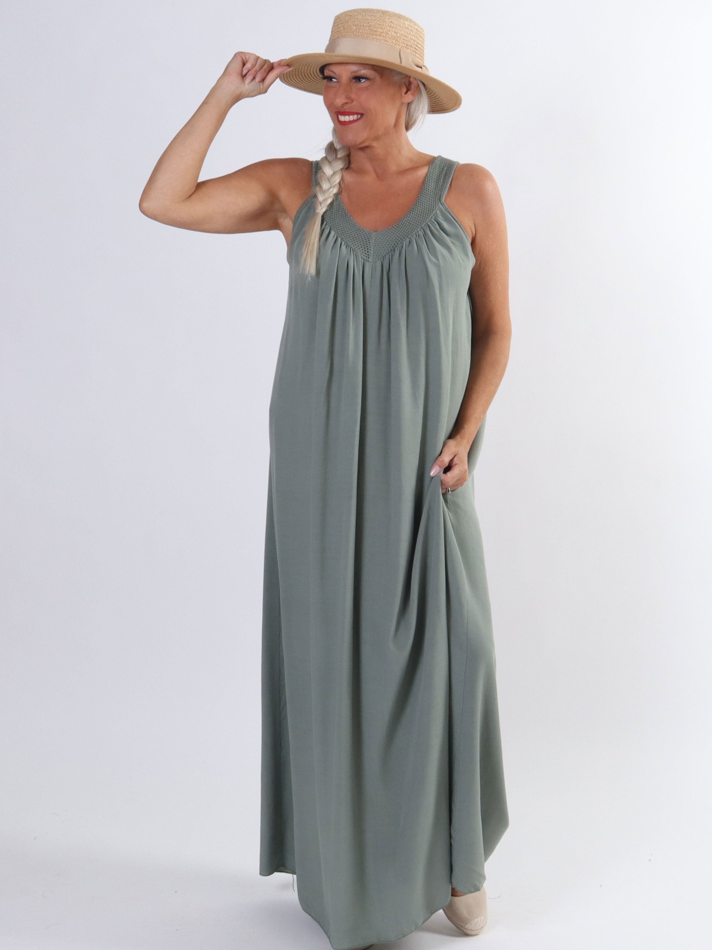 Arizona - Lang plus size sommerkjole med brede stropper